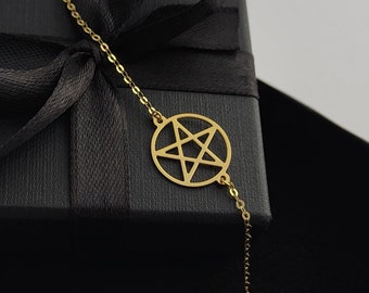 Pentagram bracelet in 18K solid gold. Pentacle bracelet in 18k gold. Women's bracelet, gift for her.