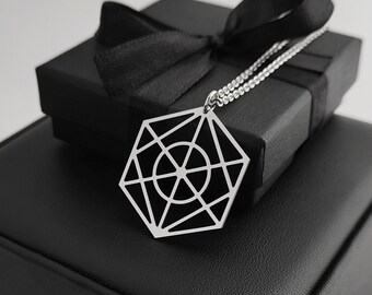 Hexagonal necklace, sacred geometry. Geometric pendant, minimalist jewel.