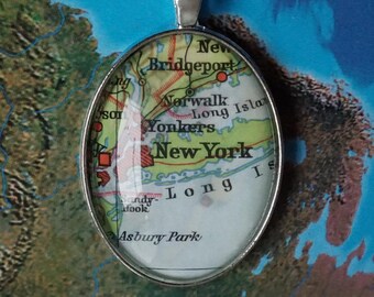 Upcycling - Amulett Lieblingsort New York aus Atlas Oval