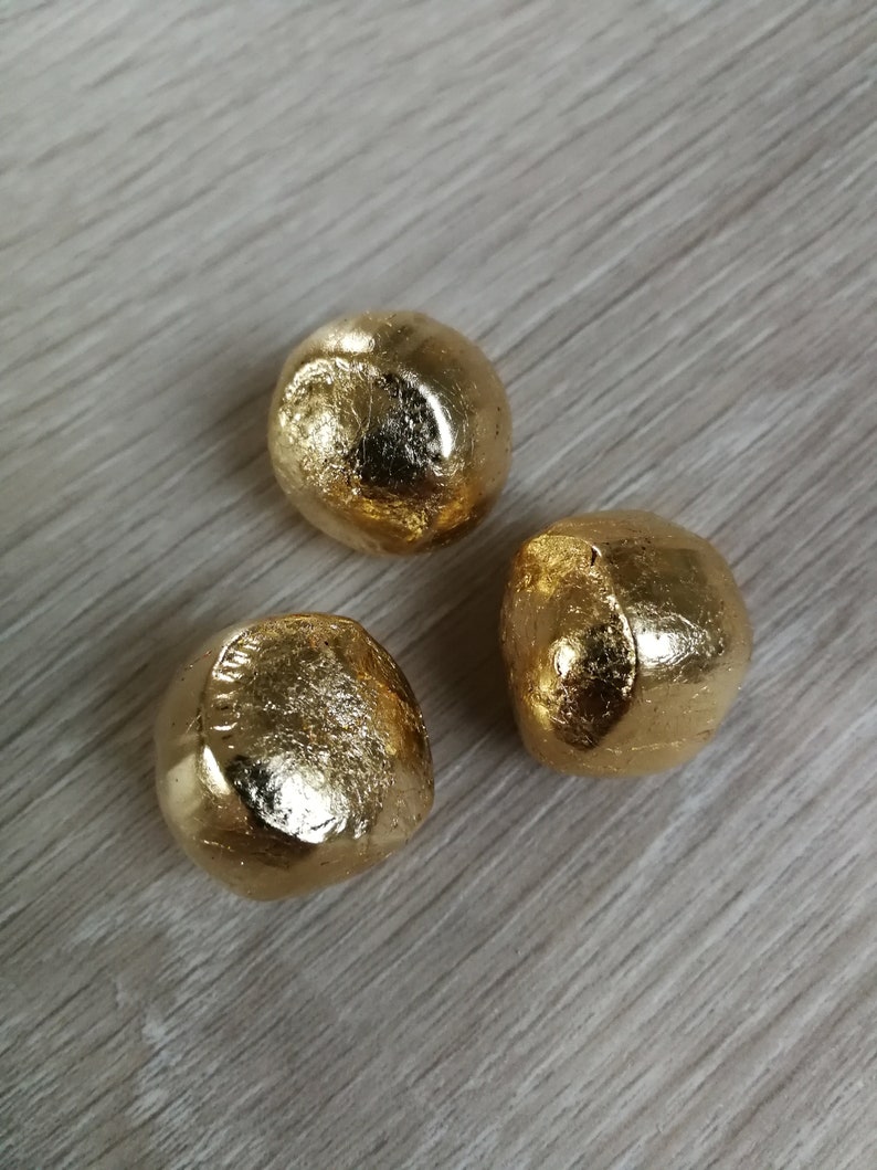 Haselnüsse 24 K Gold, Geschenkidee, Wunscherfüller, Gutschein, Hochzeit, Taufe Bild 1