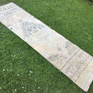 Vintage Turkish Oriental Runner Rug, Kitchen Rug, Oushak Runner Rug, Antique Hallway Rug, Entry Rug Runner, 2’4”x8’4” ft Bohemian Runner Rug