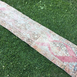 Runner Rug, Vintage Oriental Runner Rug, Boho Runner Rug, Oushak Runner Rug, Kitchen Runner Rug, Turkish Runner Rug, Entryway Rug, 9’5”x2’4”