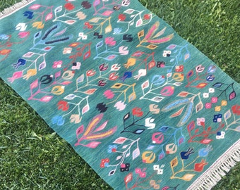 Floral Pattern Green Color Area Rug, Handmade Kilim Rug, Turkish Rug, Home Decor Living Room Rug, Bedroom Rug, Flowering Rug, 5’7”x3’7” feet