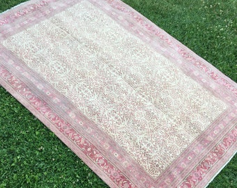 Distressed Low Pile Area Rug, Large Rug, 5’5”x7’6” ft, Muted Rug, Pale Floor Rugs, Living Room Vintage Rug, Oushak Rug, Turkish Old Rug