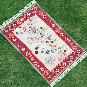 Pink Kilim Rug, Pink Floral Kilim, Girl Room Rug, Handmade Wool Kilim, Pink And Red Area Rug, 3x5 Bedroom Rugs, Flowers Kilim Rug