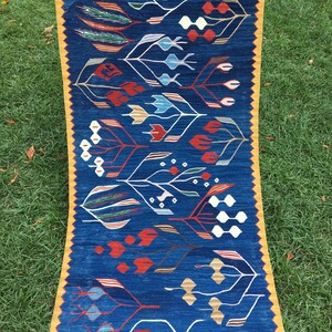 Floral Pattern Wool Indigo Blue Handmade Kilim Runner Rug, Turkish Runner Rug, Navy Blue Short Runner, Kilim Rug Runner, Hallway Rug,8’6x2’4 image 7