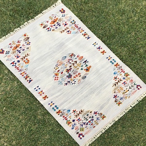 Hand Woven 4 x 6 Gray Color Flowers Pattern Area Rug, Kilim Rug, Living Room Rug, Bedroom Rug, Floral Kilim Rug, Handmade New Wool Rug