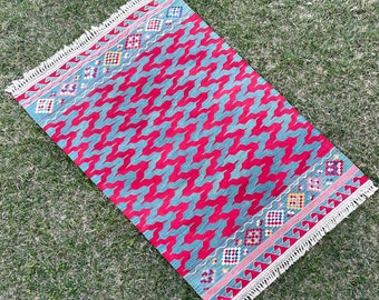Green and Red Kilim, 4 x 6 Kilim, Kilim Rug, Handmade Area Rug, Wool Kilim, Red and Green Rug, Home Floor Rug, Tapis, Teppich, Kelim, Carpet