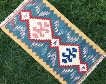 1’7”x3’ Feet, Small Runner Rug, Green Rug, Table Runner, Home Decoration, Small Rug, Bathroom Rug, Green Small Rug, Flower Small Rug