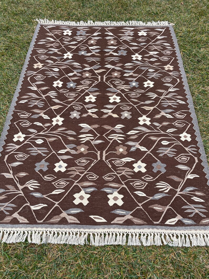 Alfombra de lana natural de flores, 3'8 x 5'4 pies, alfombra turca, alfombra de color marrón, alfombra Kilim, alfombra Oushak, alfombra tejida a mano, alfombra vintage, alfombra de área, alfombra de piso imagen 2
