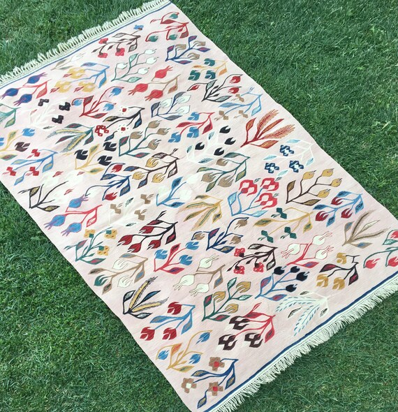 Nomadic Hand Woven Rug, Turkish Rug, Vintage Rug, Oushak Rug, Rustic Handmade Rug, Flower Rug, Floor Area Rug, Antique Rug, 5’2”x7’9” feet