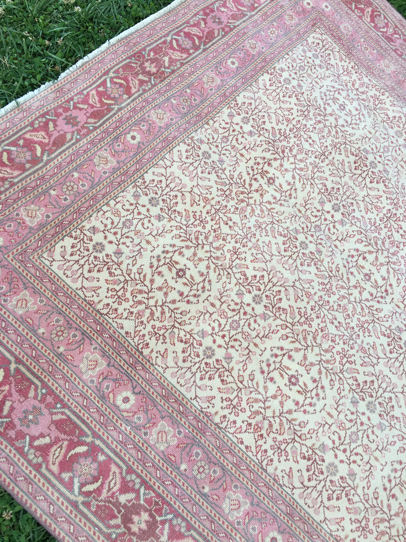 Distressed Low Pile Area Rug Large Rug 55x76 Ft Muted Etsy UK