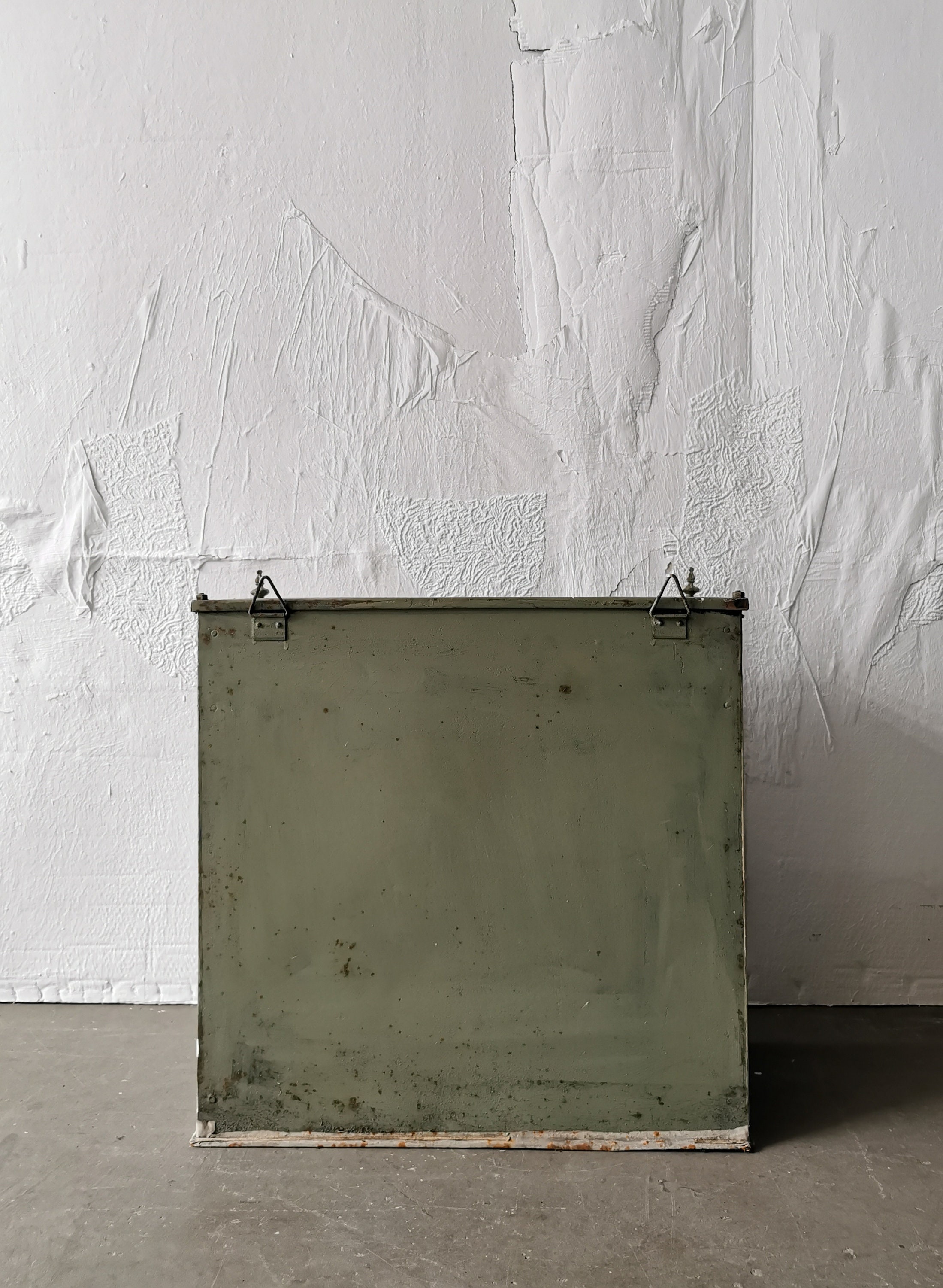 Armario de almacenamiento antiguo de metal 1910 | Etsy