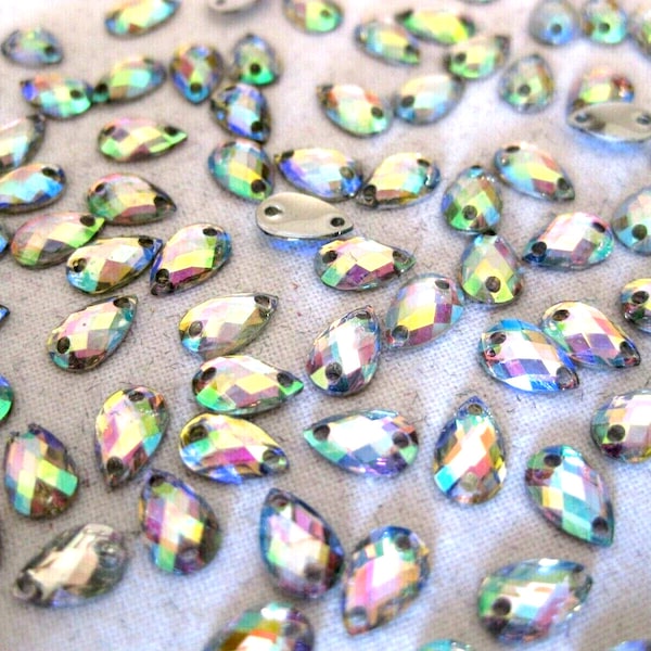 200 strass acryliques à coudre gouttelettes 5 x 8 mm St70.16