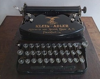 Rarität! Antike Reiseschreibmaschine Adler-Klein mit Holzkoffer, 1926, Stoßhebelschreibmaschine, Stoßstangenschreibmaschine, Sammlerstück
