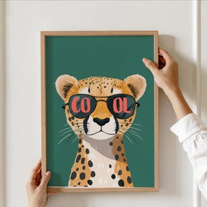 Cool Cheetah Wall Art – Safari Animal Sunglass Printable for Boys Room, Eclectic Kids Nursery Playroom Decor, Jungle Theme Poster Download,