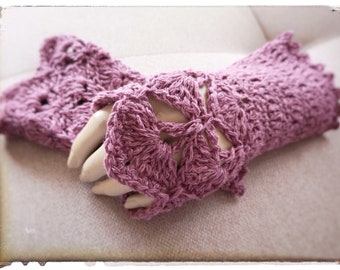 Gehäkelte Armstulpen / Handgelenk Stulpen / Häkelstulpen / Handstulpen mit Daumenloch / Sommerstulpen / fingerless glove / Pulswärmer Damen