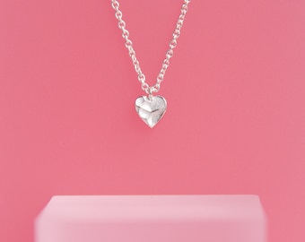 Necklace with heart, silver