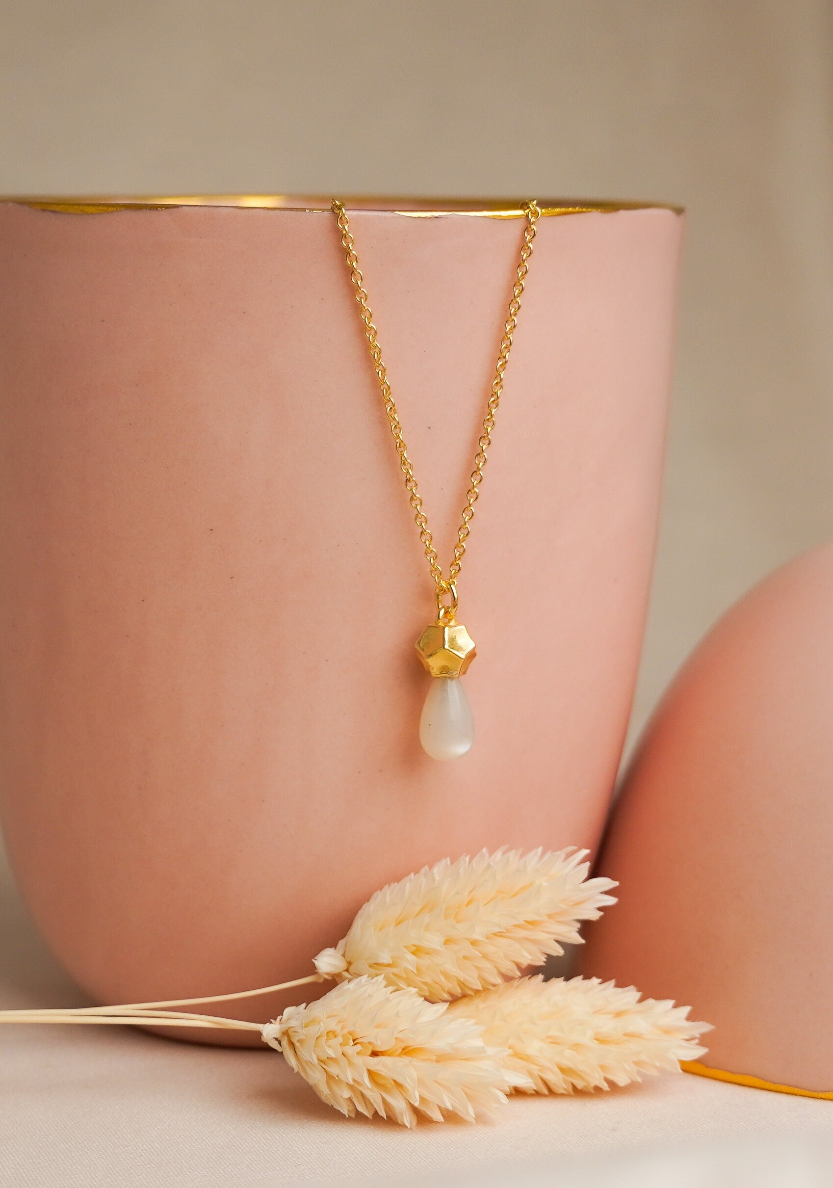 DODECAHEDRON Midi with MOONSTONE necklace, gold plated
