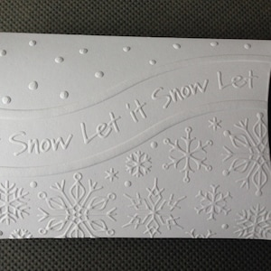12 geprägte Geschenkschachteln Pillow Box "Let it Snow" WEIHNACHTEN Advent FARBWAHL