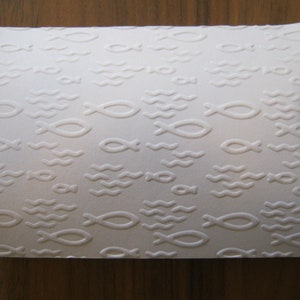 12 geprägte Geschenkschachteln Pillow Box FISCHE Kommunion Konfirmation Taufe FARBWAHL