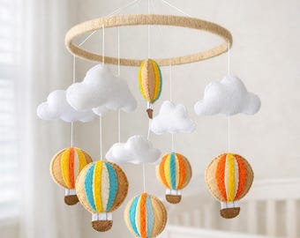Neutral Ballon baby mobile Nursery mobile hot air ballon Newborn gift handmade felt mobile Pregnancy gift