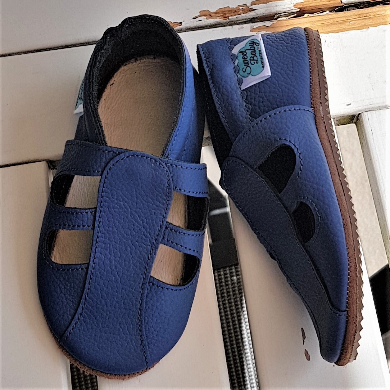 Liya's Lederpuschen Baby Hausschuhe - Drachen Design Blau-Rot