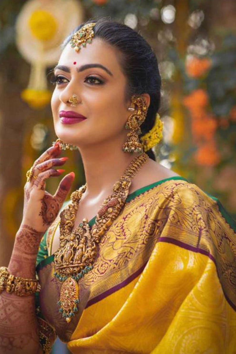 Women's Silk Blend Yellow Woven Design Designer Saree With Blouse Piece