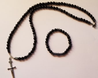 Joyería de los hombres, collar con cuentas de los hombres con cruz, collar con cuentas de los hombres con espada, collar con cuentas de los hombres y conjunto de pulsera
