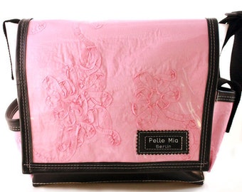 Pelle Mia Messengerbag  Rosa Valetti*