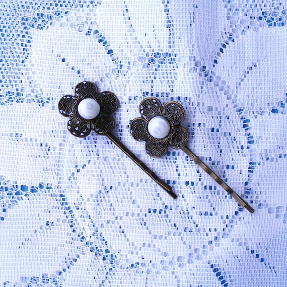 Hair Clip Set With Handmade Glass Cabochon White Silk Glass  display picture 1