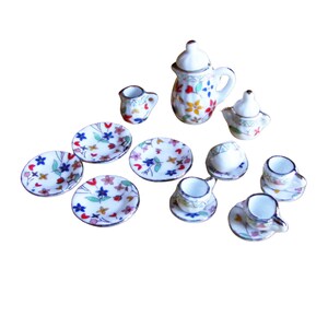 Dollhouse 1:12 Selection - Coffee Service Tea Service Flowers with Gold Rim Porcelain 15-piece image 10