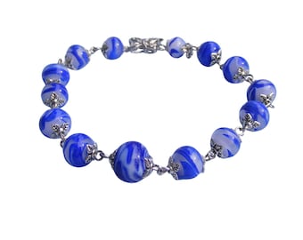 Lampwork bracelet blue-opal white with box clasp