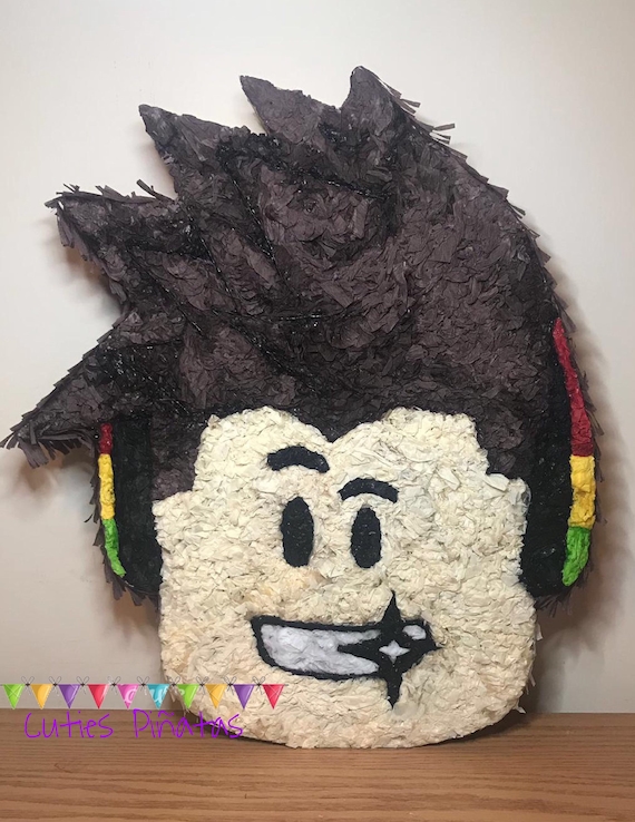 roblox pinata hat