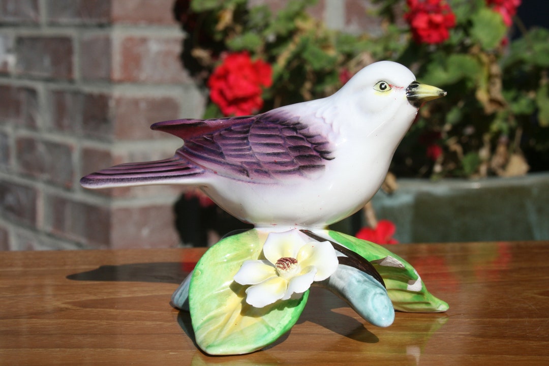 Vintage Bird on Branch With Leaves and White Flower Japan Figurine