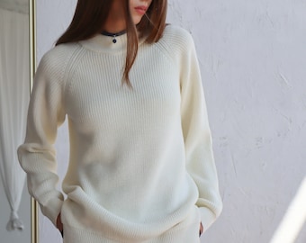 Women Merino Wool Sweater With Side Slits Milk Crew Neck Pullover Knitted Jumper Gift for Her