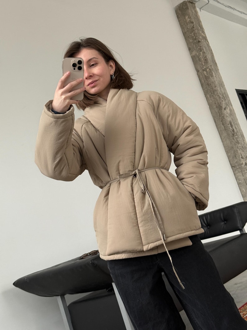 Chaqueta cruzada negra, chaqueta kimono acolchada, abrigo de invierno, chaqueta de cuello alto, chaqueta japonesa, abrigo, ropa de mujer imagen 10