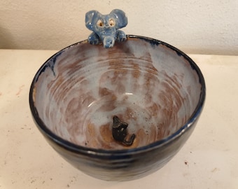 Handmade cup with a modeled elephant and mouse, a unique piece in stoneware quality, favorite cup, children's cup, special ceramic, sweet