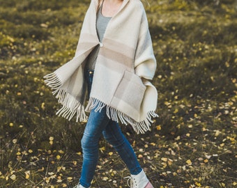 Cozy Fleece Wrap Shawl With Large Front Pockets - for Women Fringe Knitted Poncho Cardigan Cape Top Sweater 65x190 cm Beige