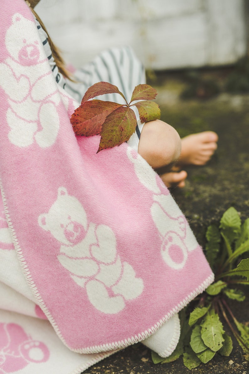 Wool Blanket Natural New Zealand Wool 90x130 cm, Double-sided, Reversible Blanket, Throw Plaid Warm with Teddy Bear, Gift, Pink image 2