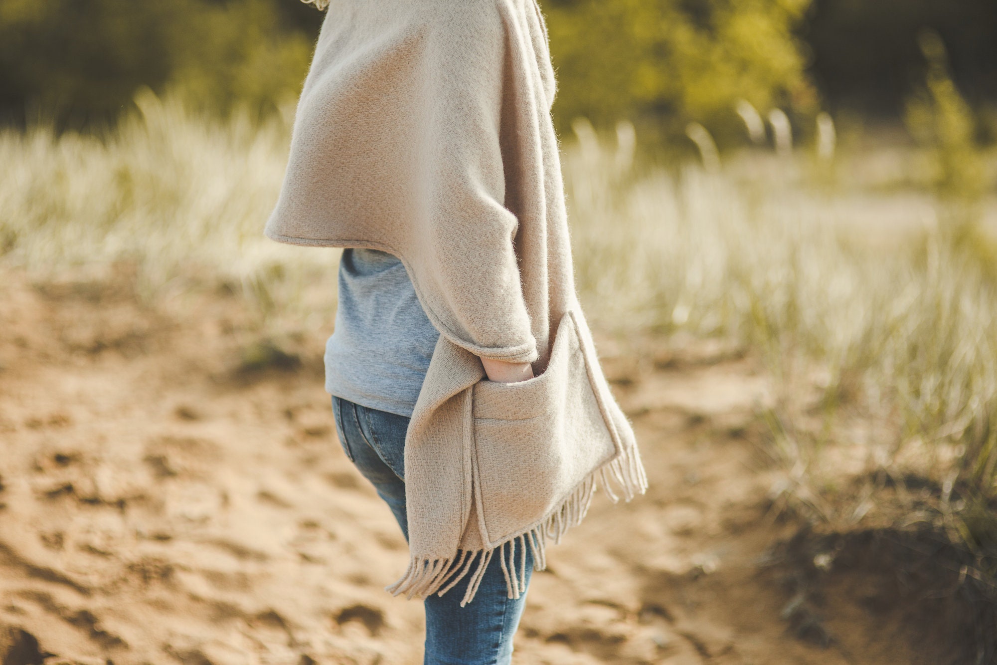 cozy fleece wrap shawl with large front pockets