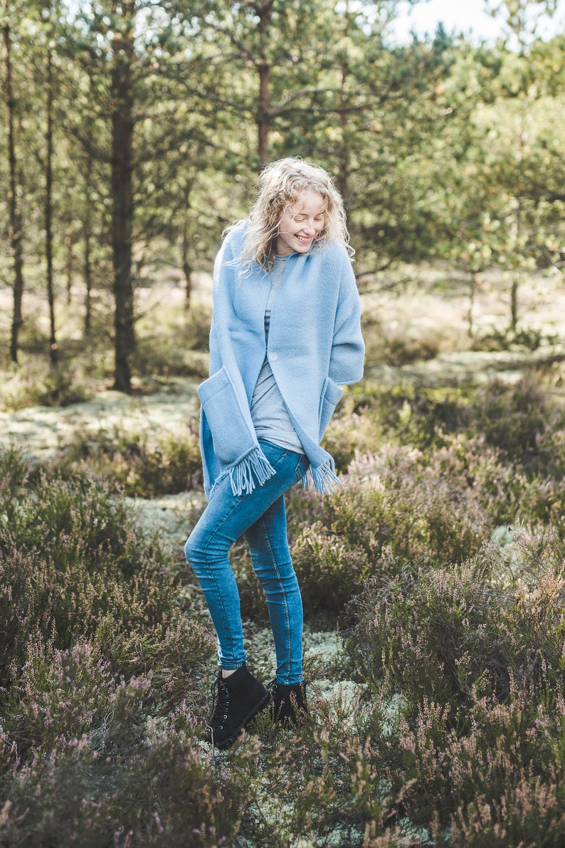cozy fleece wrap shawl with large front pockets