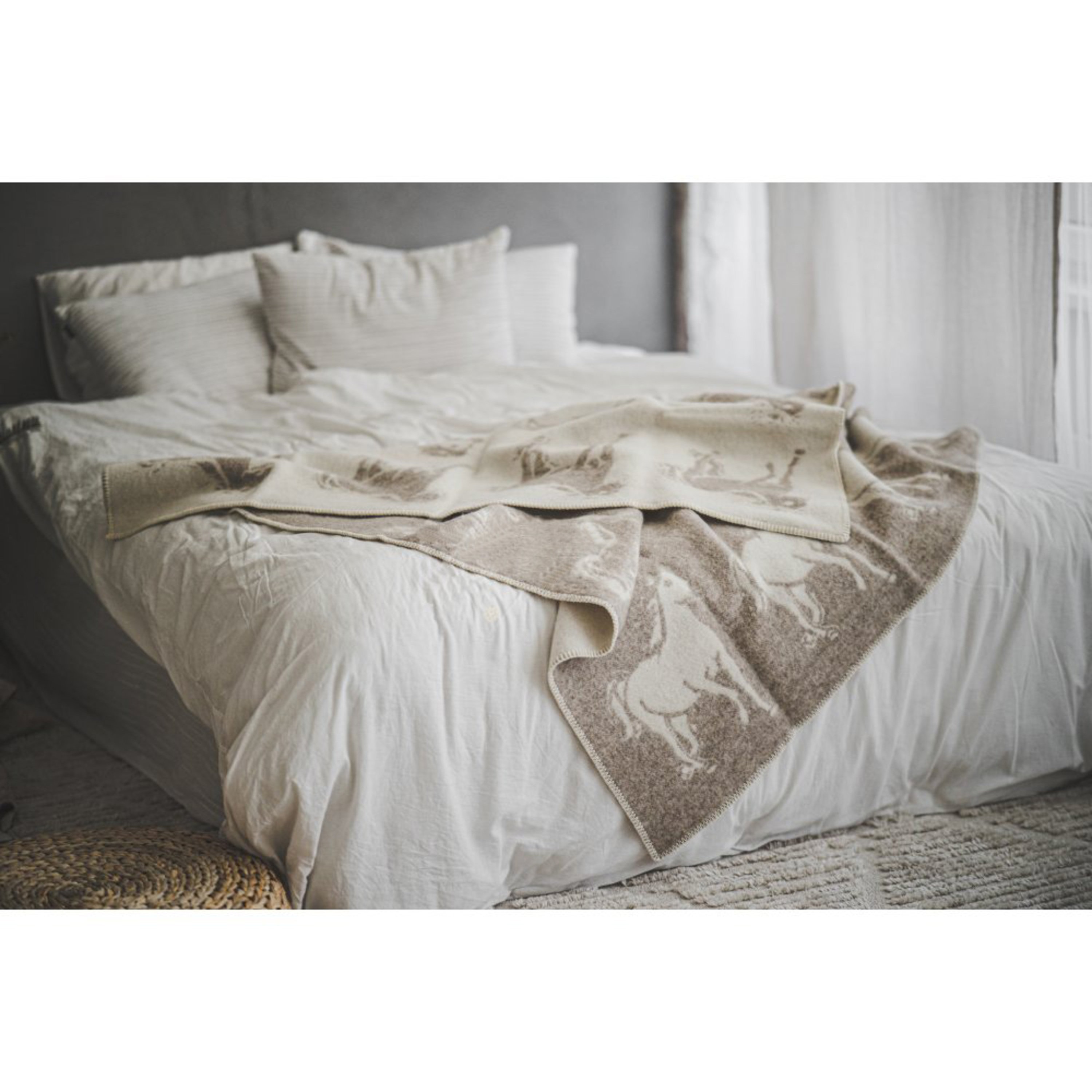 Horse Blanket: Natural New Zealand Wool Reversible Throw (130x200cm)