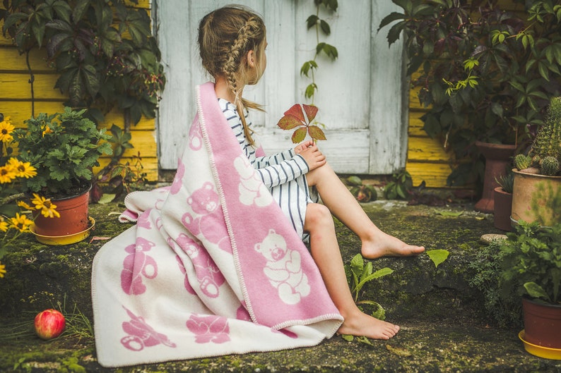 Wool Blanket Natural New Zealand Wool 90x130 cm, Double-sided, Reversible Blanket, Throw Plaid Warm with Teddy Bear, Gift, Pink image 3