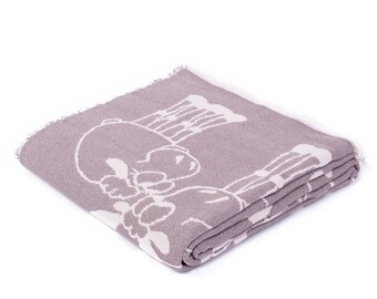 Cotton Jacquard Blanket with Elk Pattern - White/Gray Bedspread (140 x 190 cm)