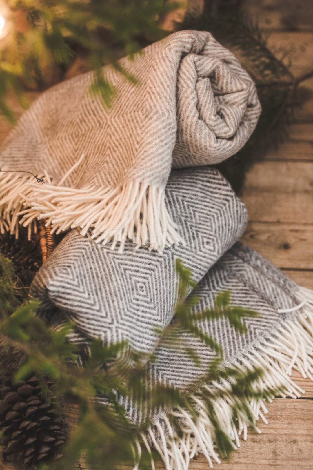 ARVO wool blanket    130x180+fringes グレー ARVO wool blanket 130x180+fringes グレー Arvo Grey Woven