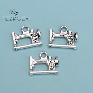 20PCS Antique silver Sewing Machine charms.Sewing pendants. CY096