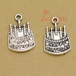 20st Antik Silber Kuchen-Module. Alles Gute zum Geburtstag-Kuchen-Anhänger. DH9931