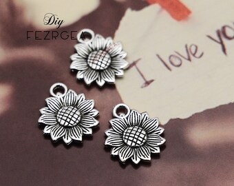 20PCS Antique silver sunflower charms. plants sand flower pendants. CM021