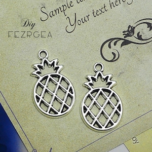 10PCS Antique silver pineapple charms. fruit pendants. CM1001